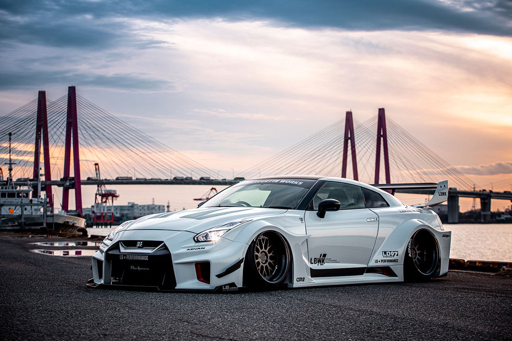 LB-Silhouette WORKS GT 35GT-RR Ver.2 Complete Body kit 【FRP&Dry】