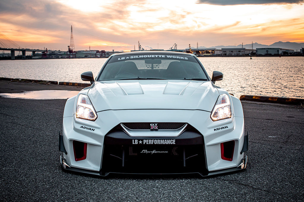 LB-Silhouette WORKS GT 35GT-RR Ver.2 Complete Body kit 【FRP&Dry】