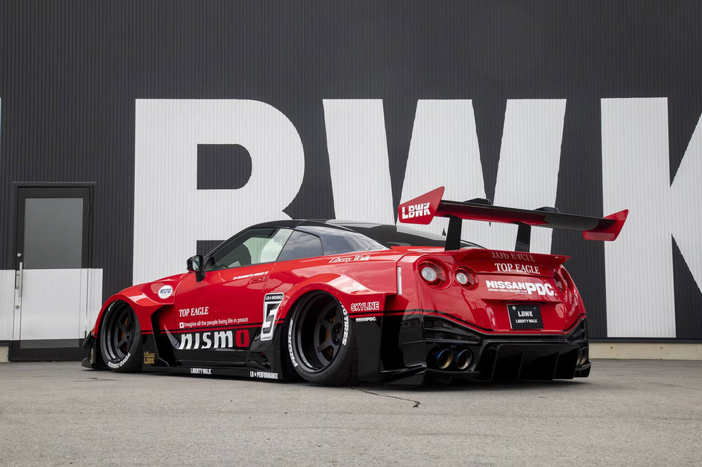 LB-Silhouette WORKS GT 35GT-RR Ver.1 Complete Body kit 【FRP&CFRP&Dry】