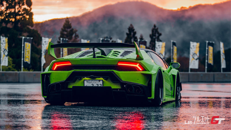 LB-Silhouette WORKS HURACAN GT Complete Body kit 【Rear Fender Exchange Type (only for coupe)】FRP