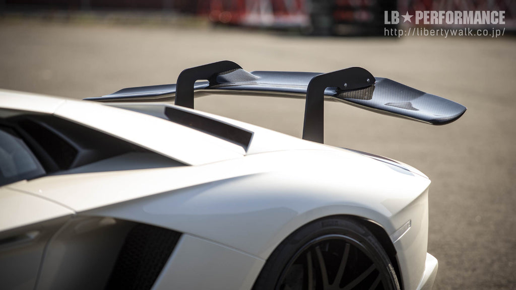 LB★PERFORMANCE AVENTADOR S complete body kit (Dry)