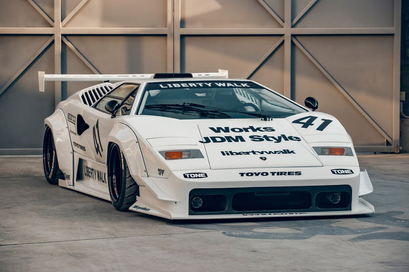 LB-WORKS Countach complete body kit