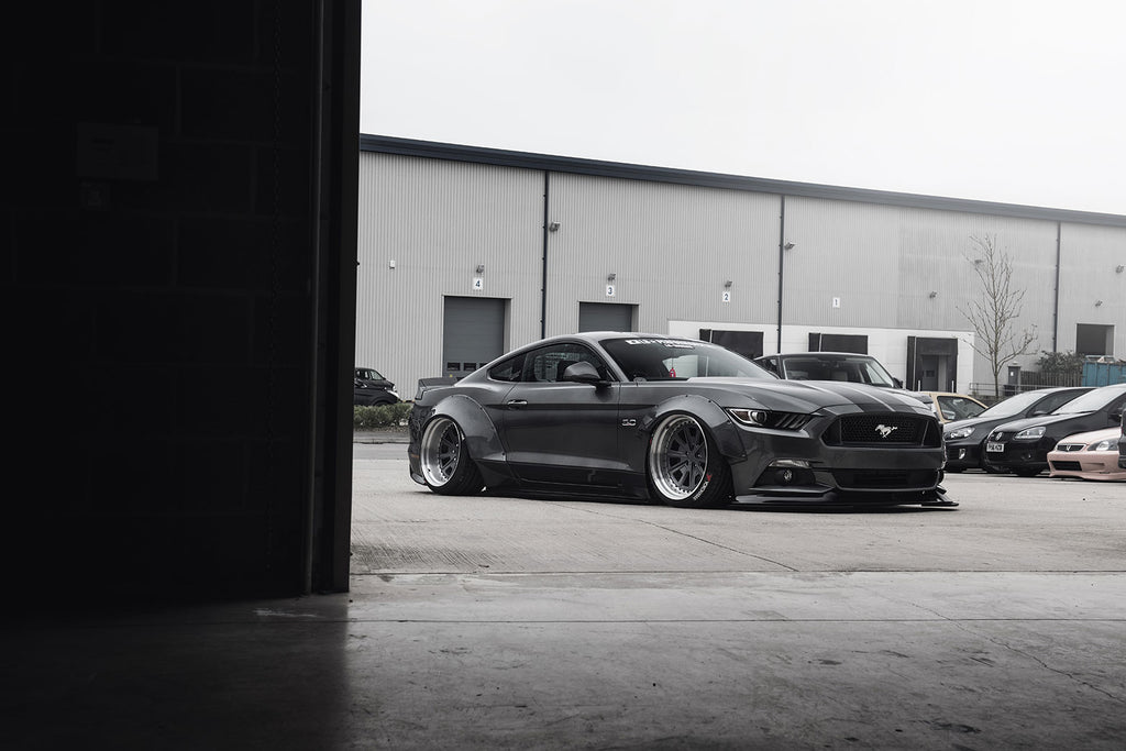 LB-WORKS FORD MUSTANG 2015y〜complete wide body kit (FRP)