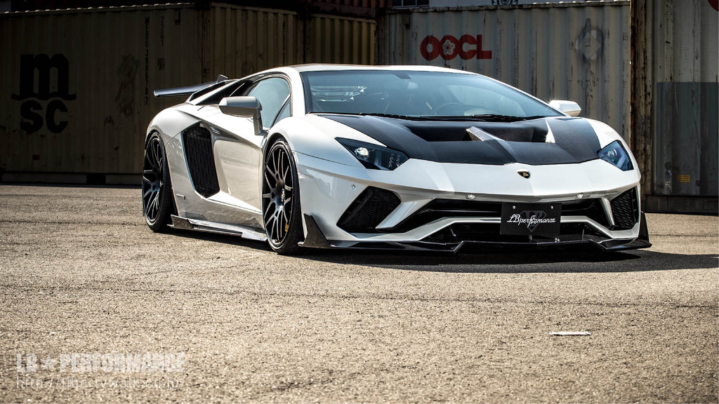 LB★PERFORMANCE AVENTADOR S complete body kit (Dry)