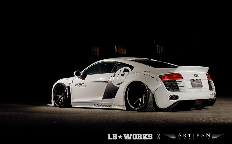 LB-WORKS R8 V8 complete body kit (CFRP)