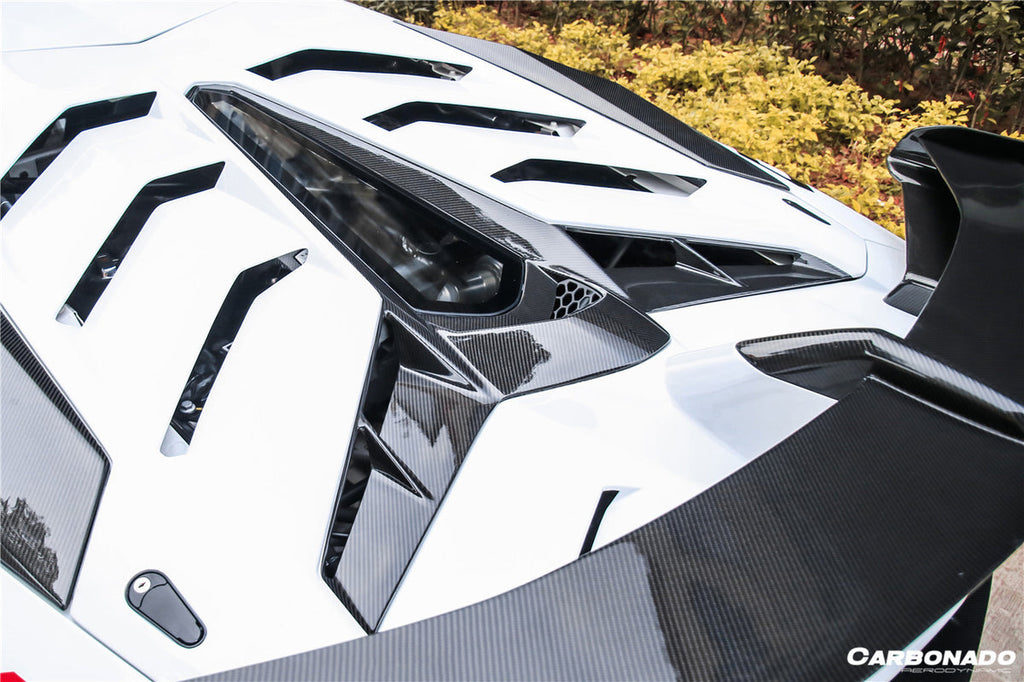 Lamborghini Aventador LP770: Forged Carbon Fiber Body Kit : SVJ Style fits  OEM Body Coupe & Roadster LP700 LP720 and LP740 - DMC